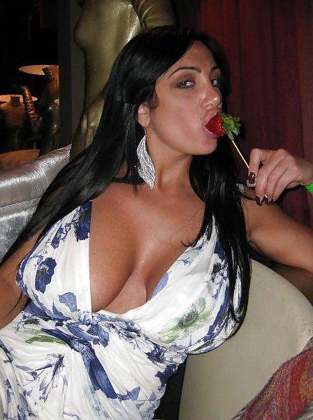 25P Italian MILF - Loves BBC and Sonny Boy. Wow!