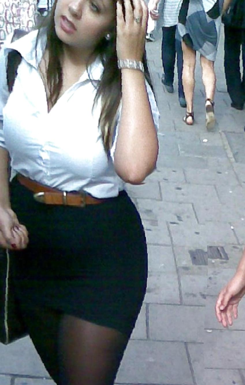 8P Schoolgirl with big ass in tight skirt