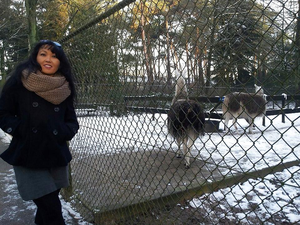 17P Indonesian Milf Slut