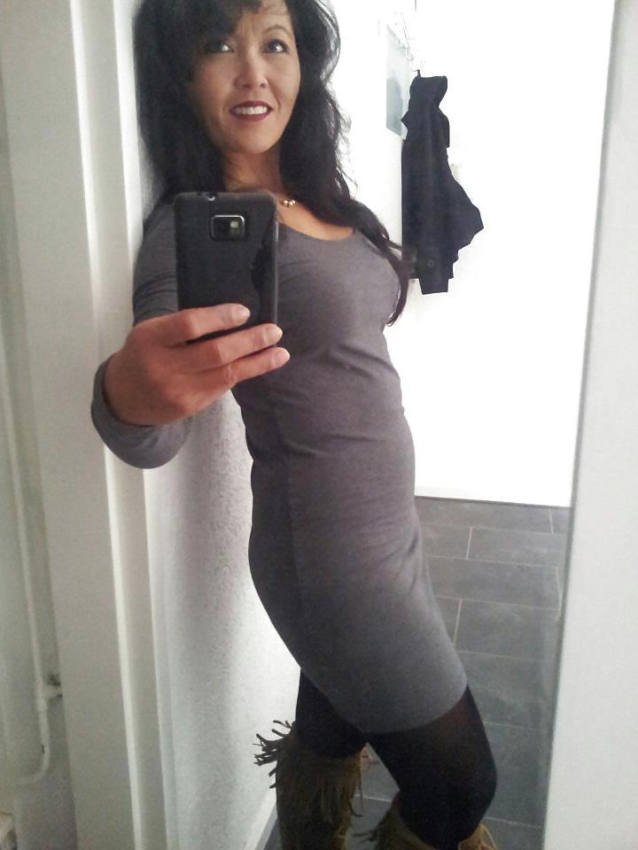 17P Indonesian Milf Slut