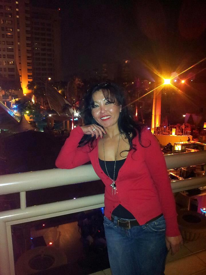 17P Indonesian Milf Slut