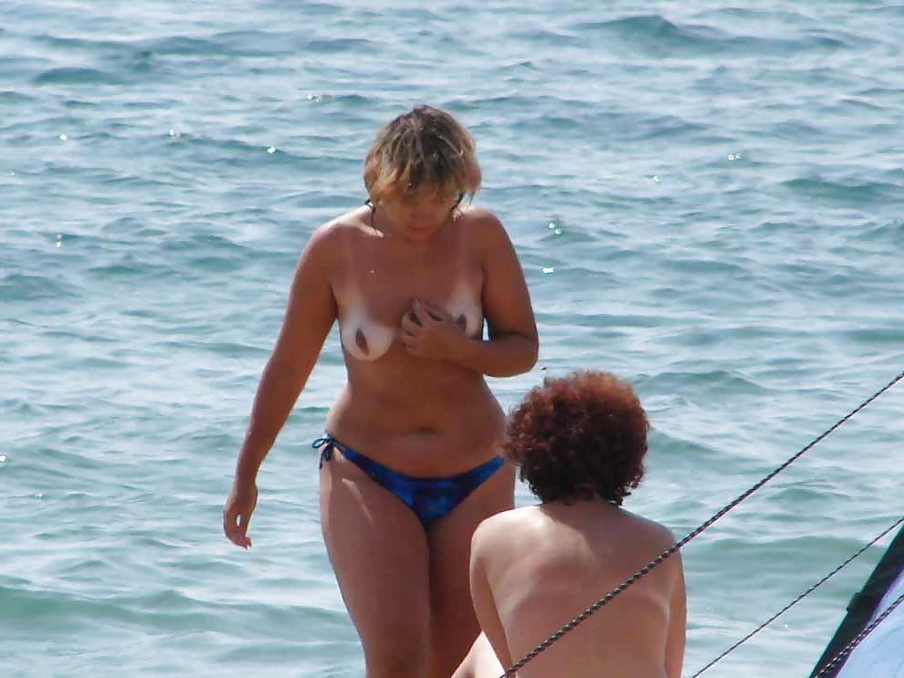 25P The beach 169