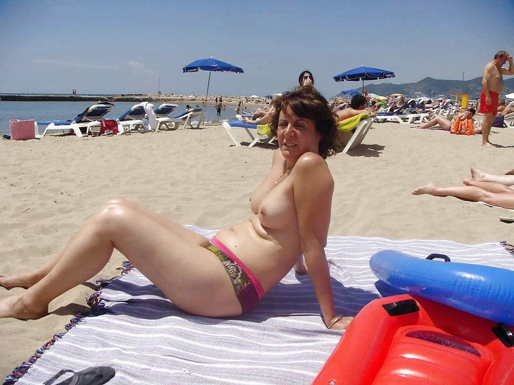25P The beach 66