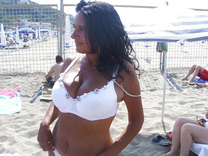 17P Great facebook italian milf
