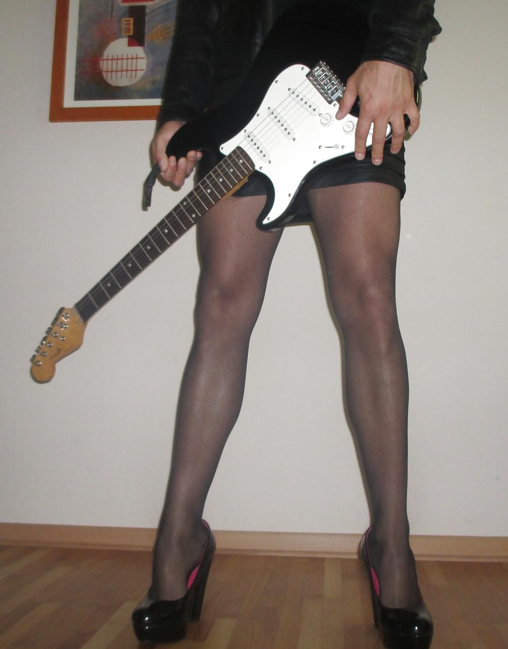 25P Wet stockings, leather, cum and high heels