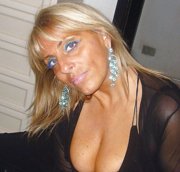 25P Italian milf: Diana