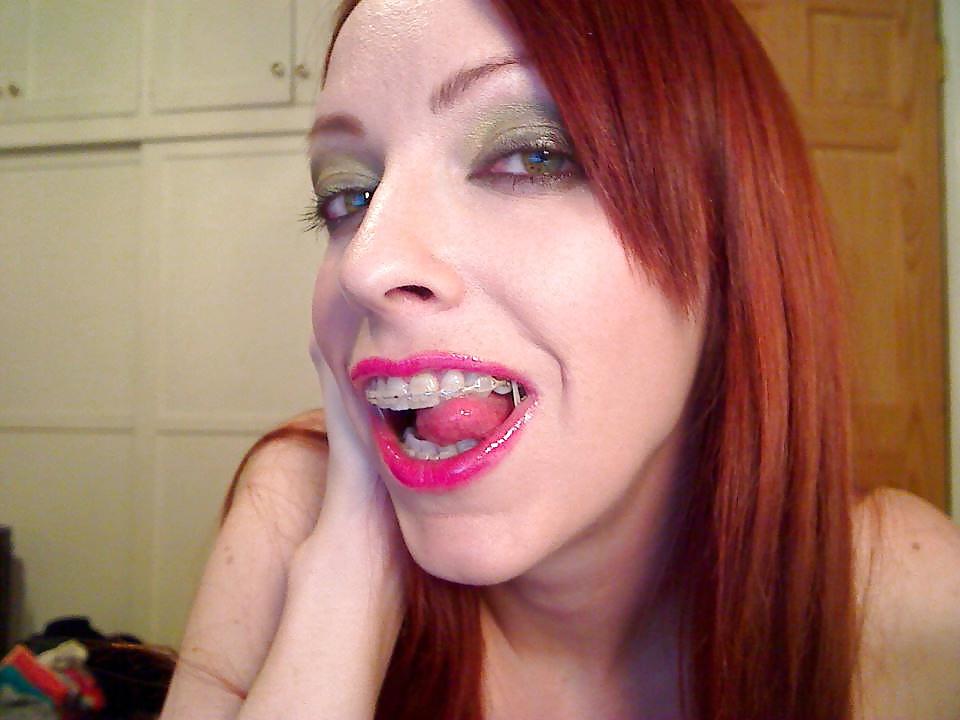 25P Milf open mouth