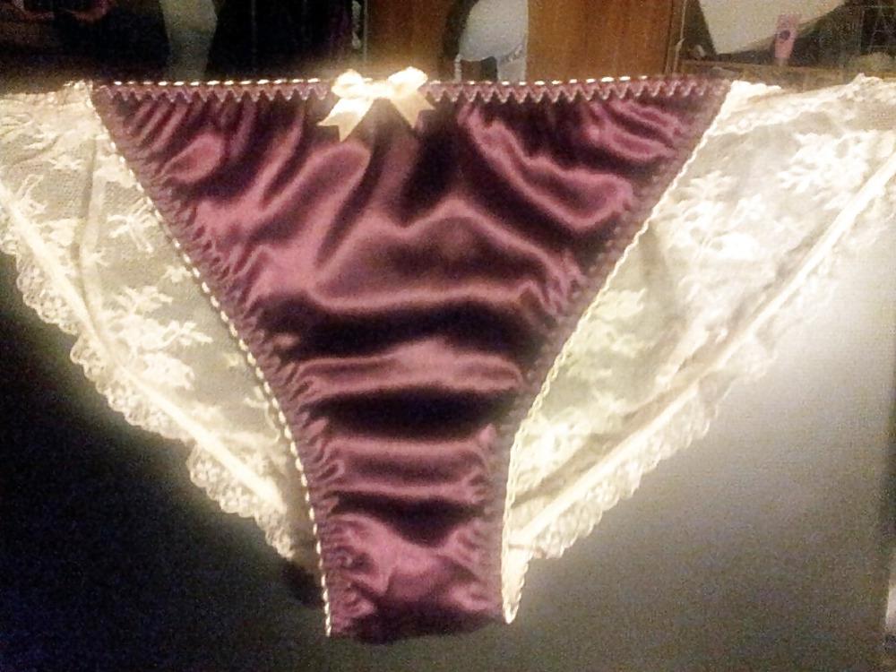9P Scottish BBW Twitter Panty Seller at CurvyRedHead