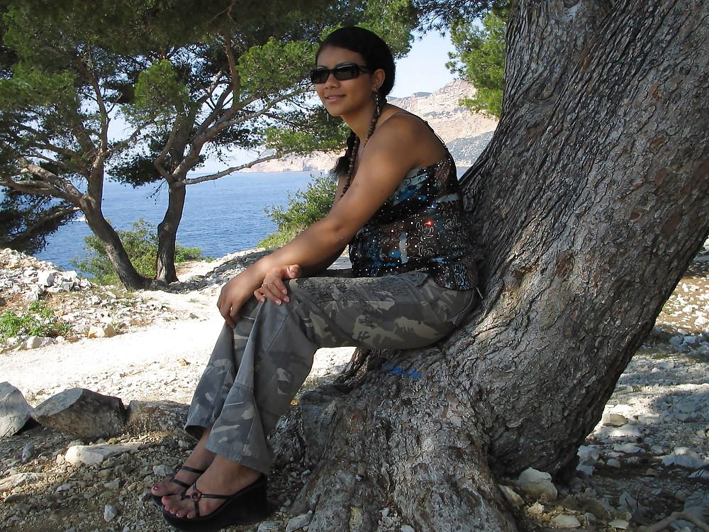 25P Latin lesbian Love