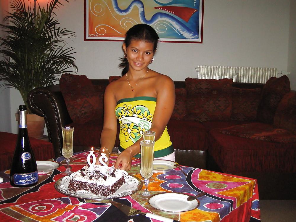 25P Latin lesbian Love