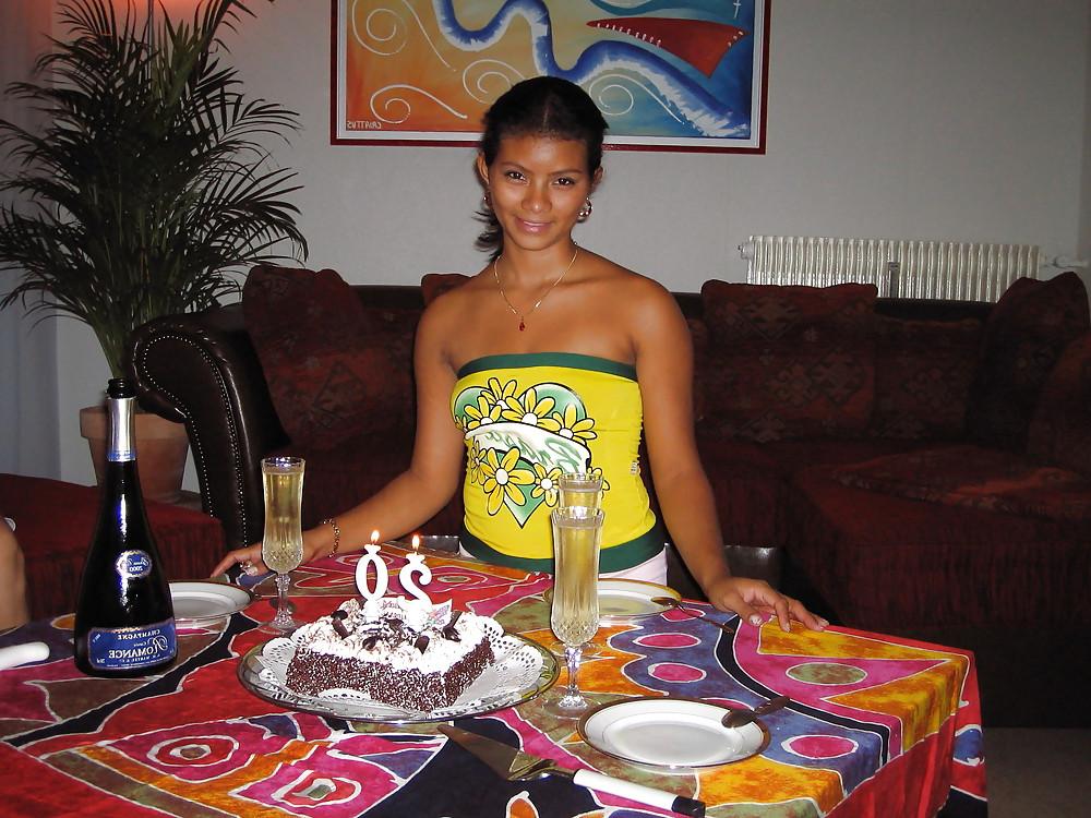 25P Latin lesbian Love