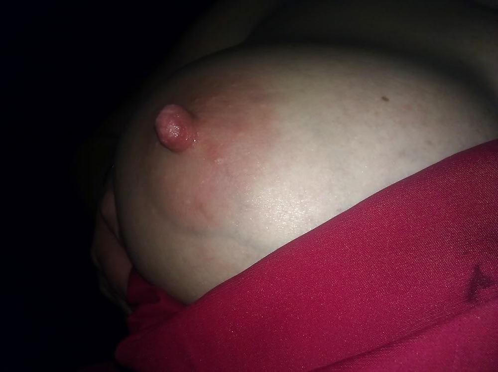 20P Big Breasted Mature Woman
