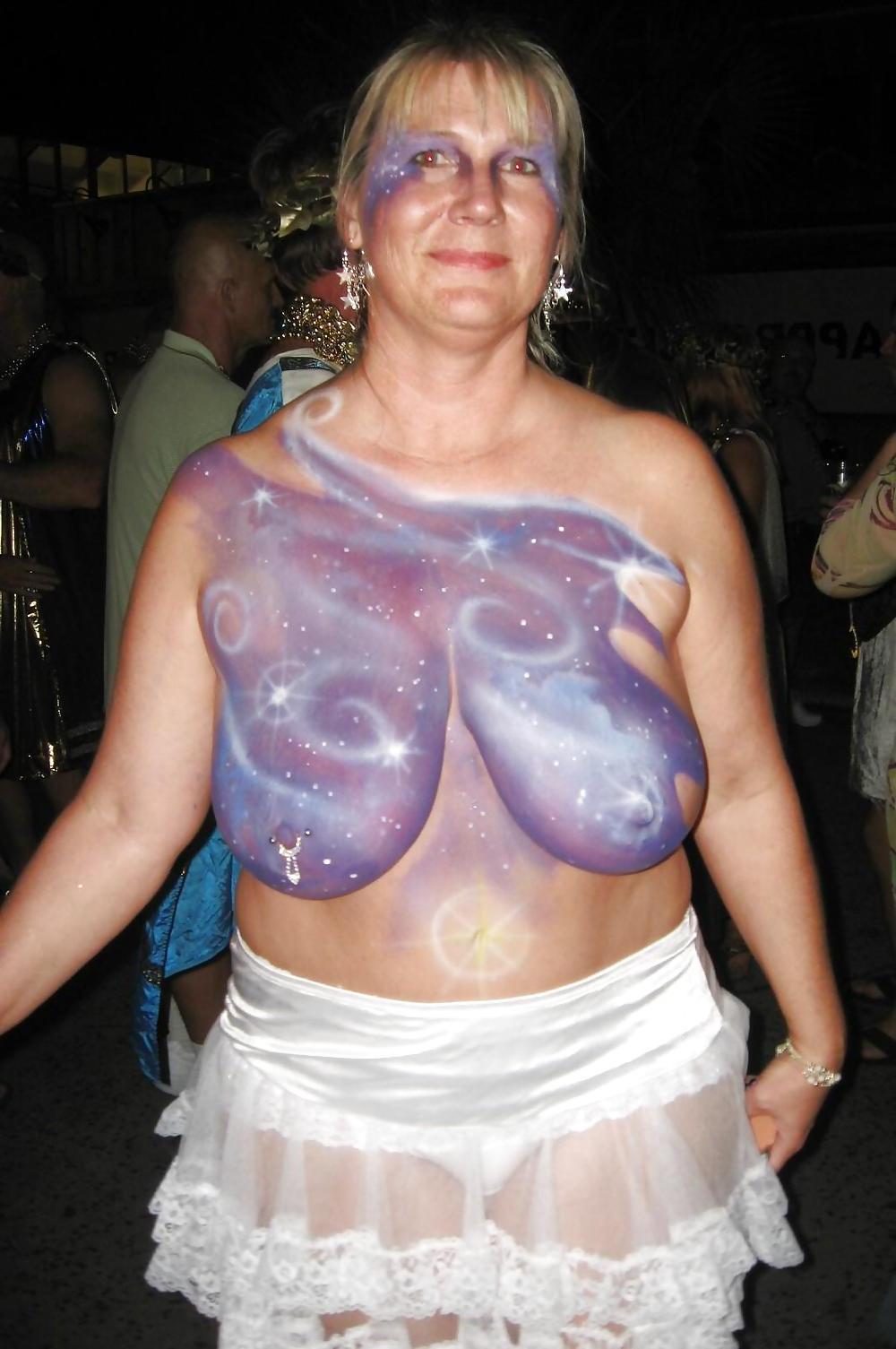 25P Grannies milfs fantasy