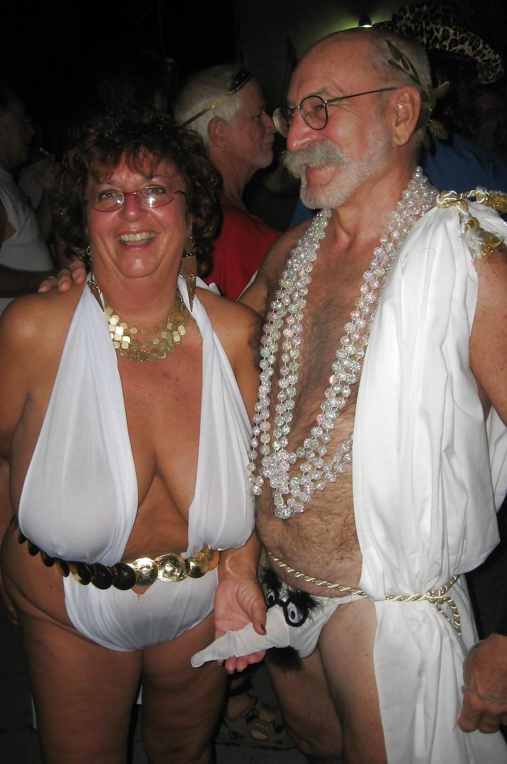 25P Grannies milfs fantasy