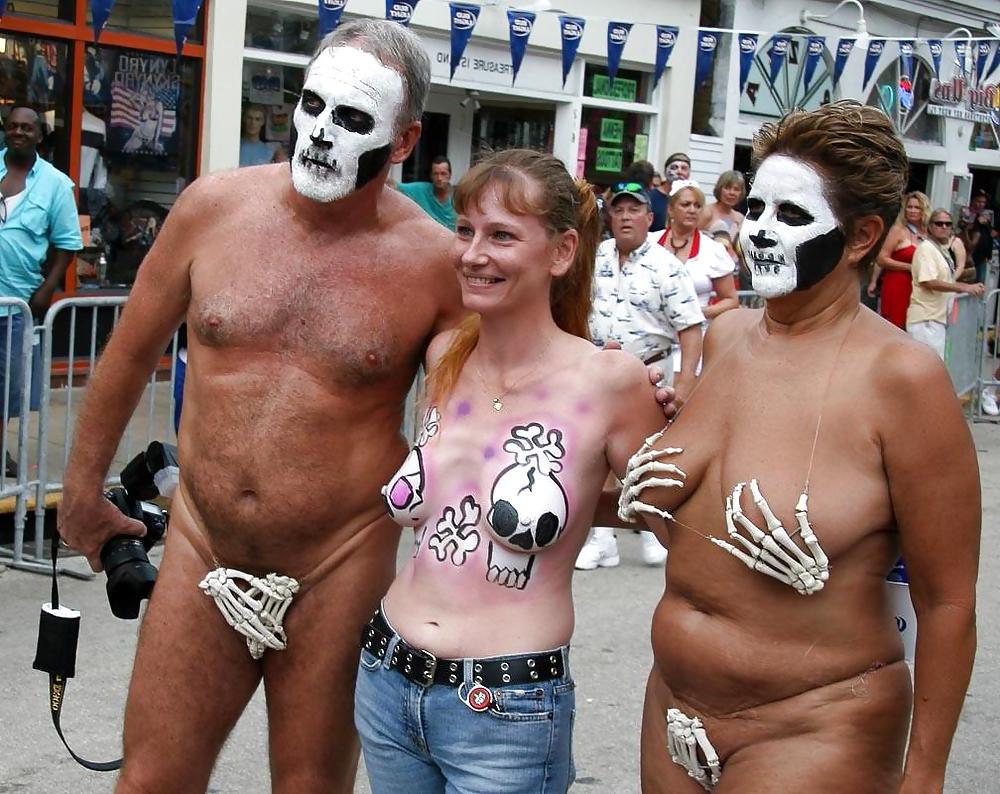 25P Grannies milfs fantasy