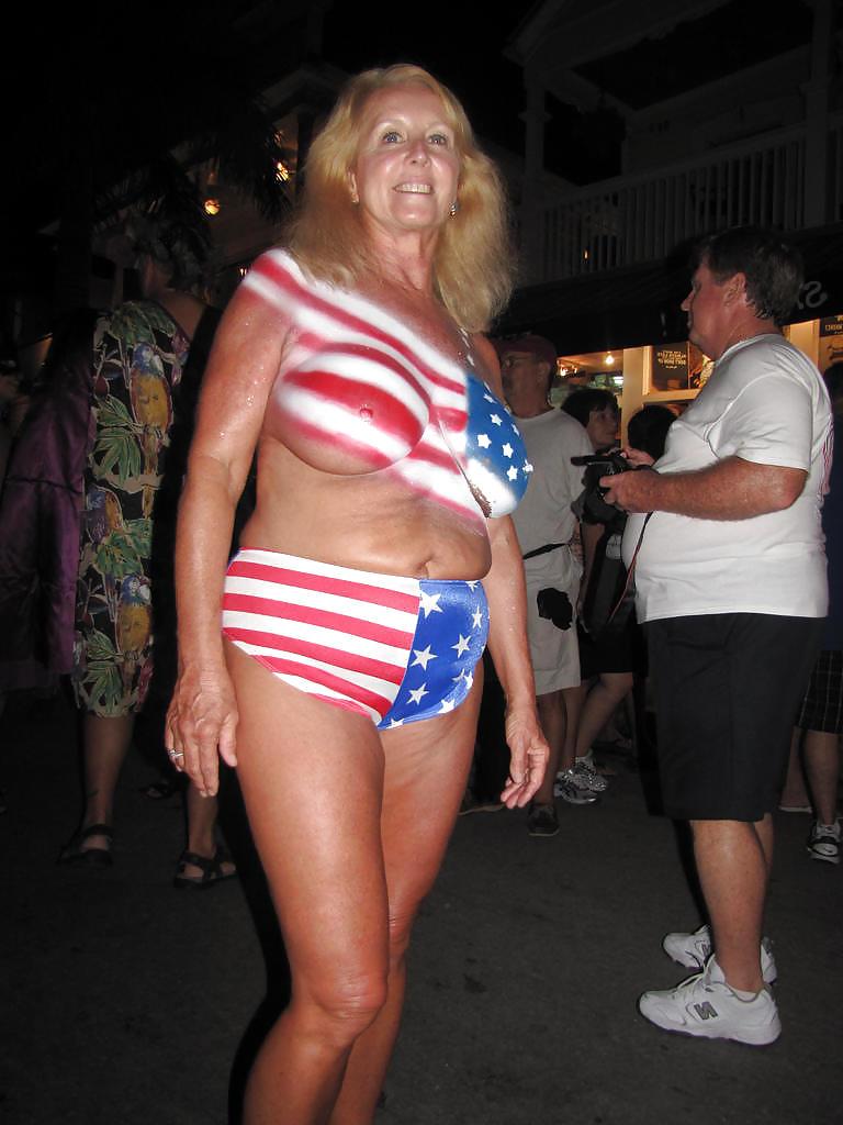 25P Grannies milfs fantasy