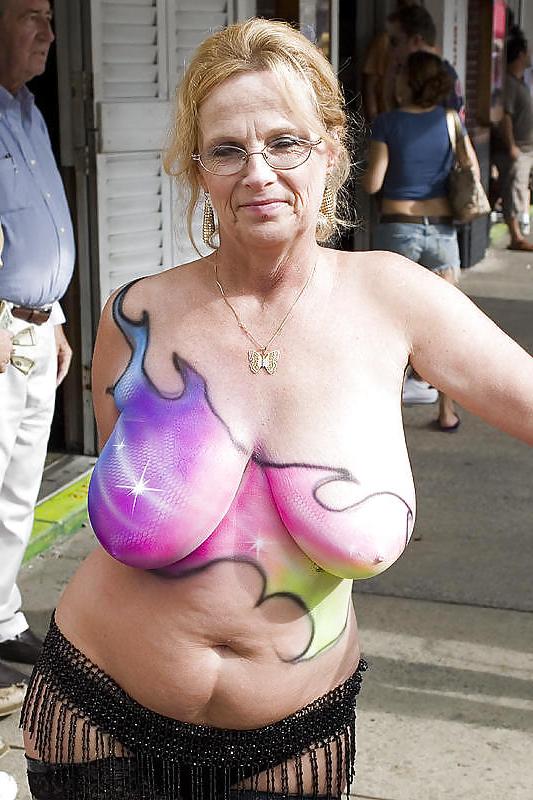 25P Grannies milfs fantasy