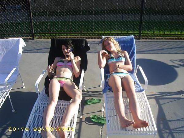 25P Horny nudist girls showing their pussies &tits Beach Teens 4