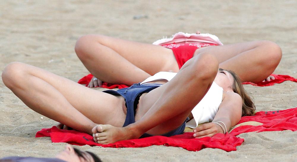 4P Yoga playero con labios afuera