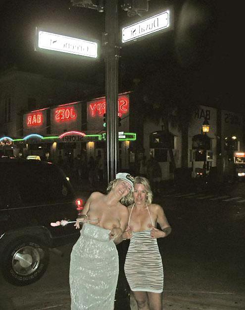 15P Flashing Females 5