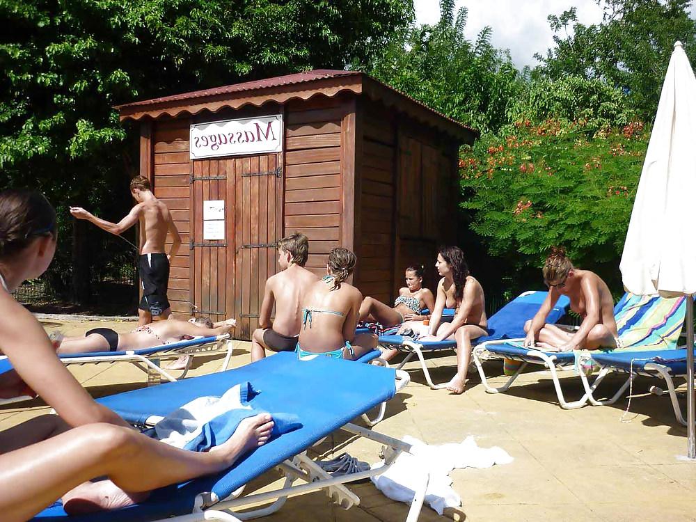 25P The beach 46