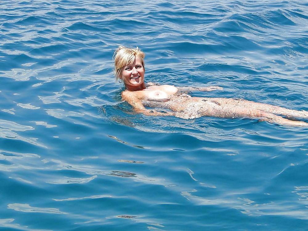 25P MILFs on the Beach - 31