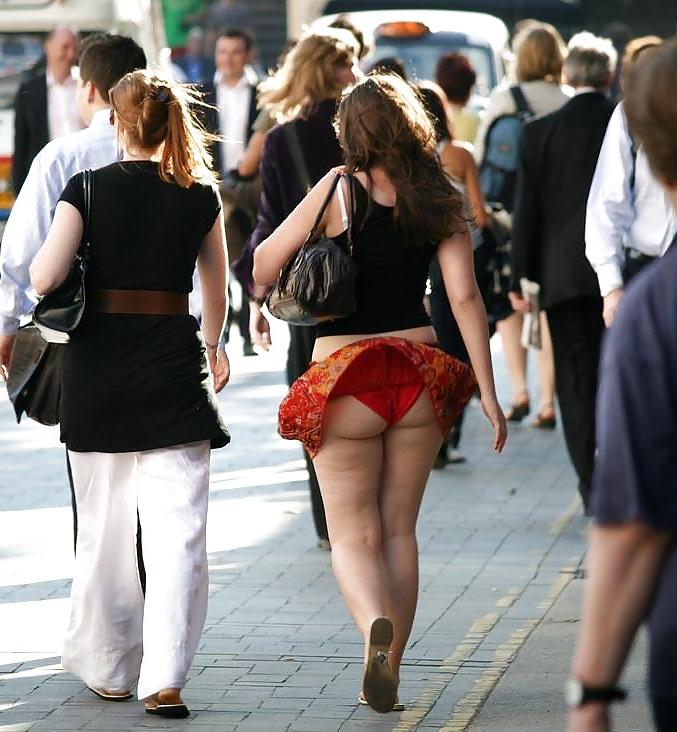 25P Upskirts UpShorts Peeking panties and pussy... Collection