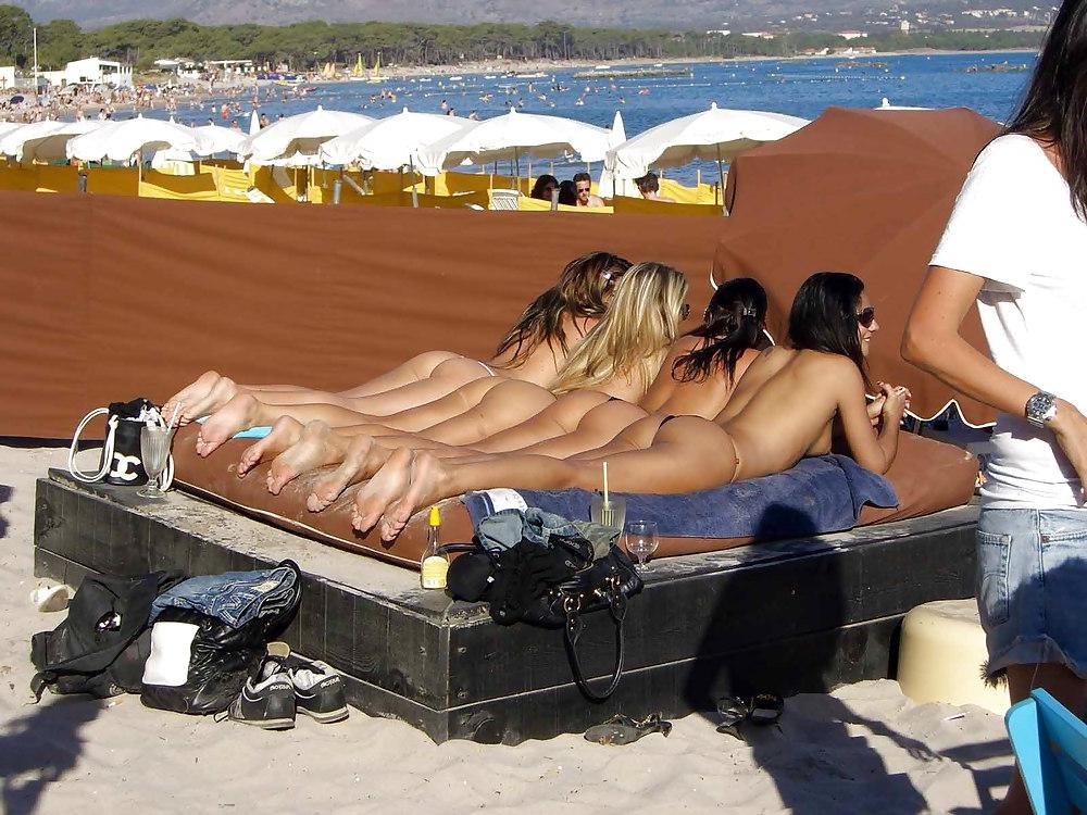 25P The beach 63