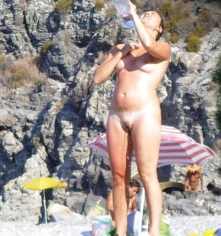 25P Nudist Beach Teens