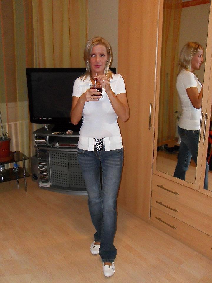 25P Two nice milf with big natural tits