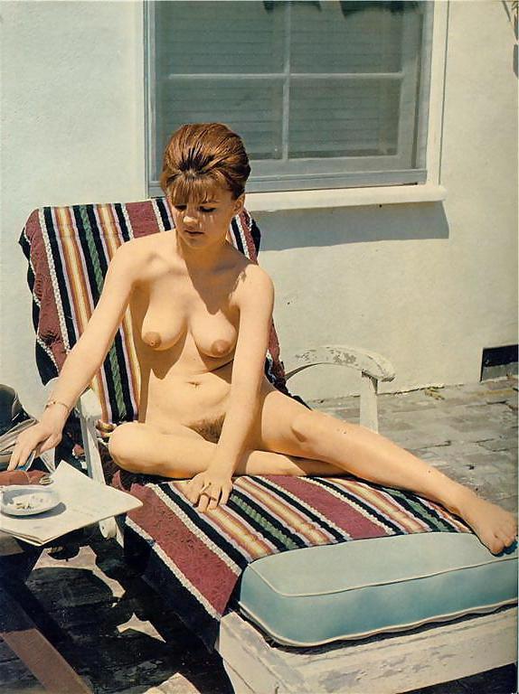 20P Vintage nudist.