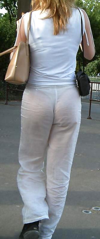 6P sexy bums in linen pants