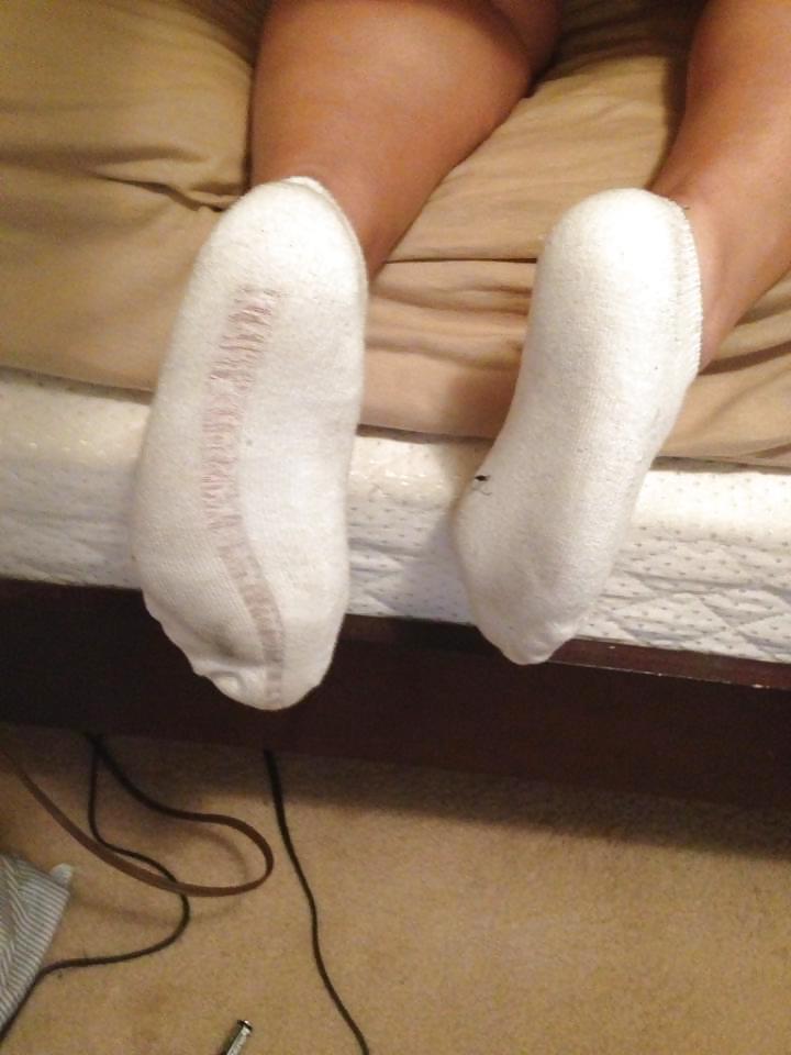 16P STINKY SOCKED LATIN FRIEND