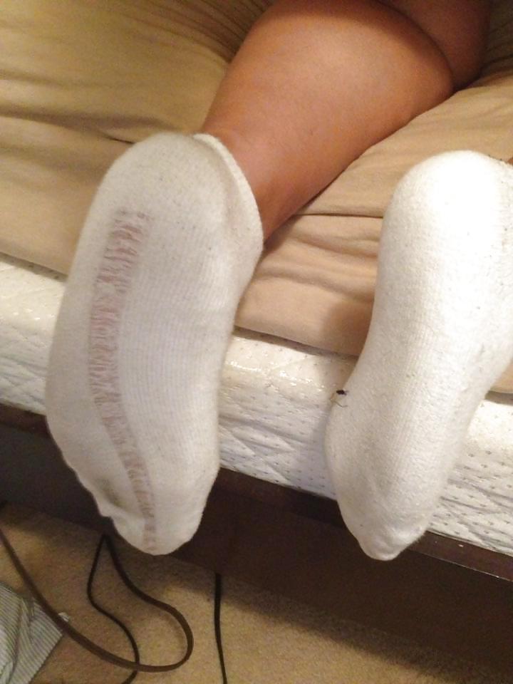 16P STINKY SOCKED LATIN FRIEND