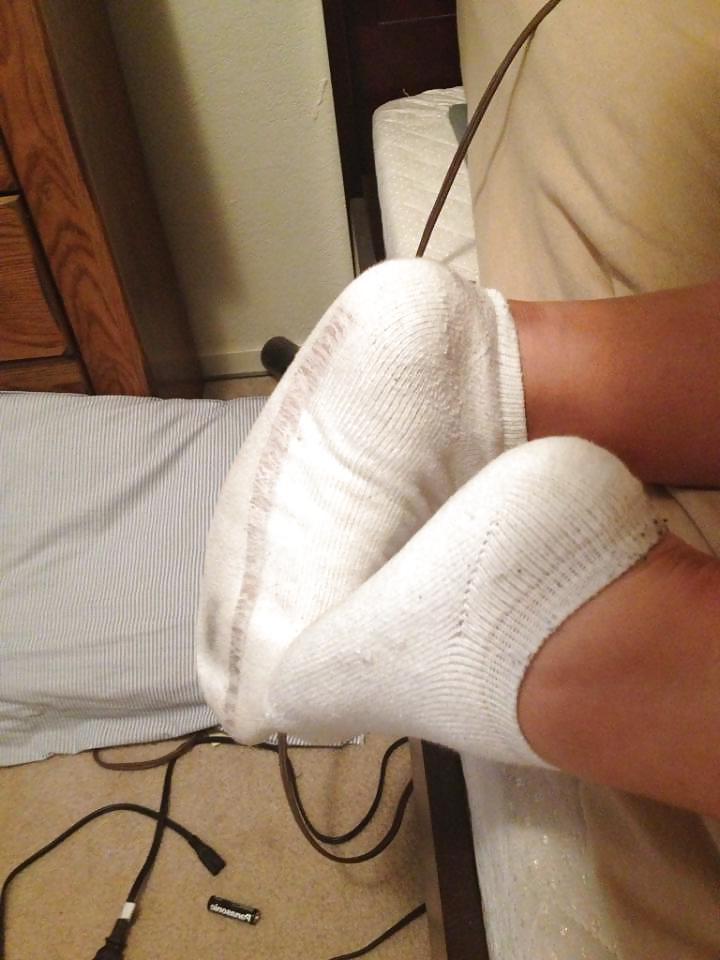 16P STINKY SOCKED LATIN FRIEND