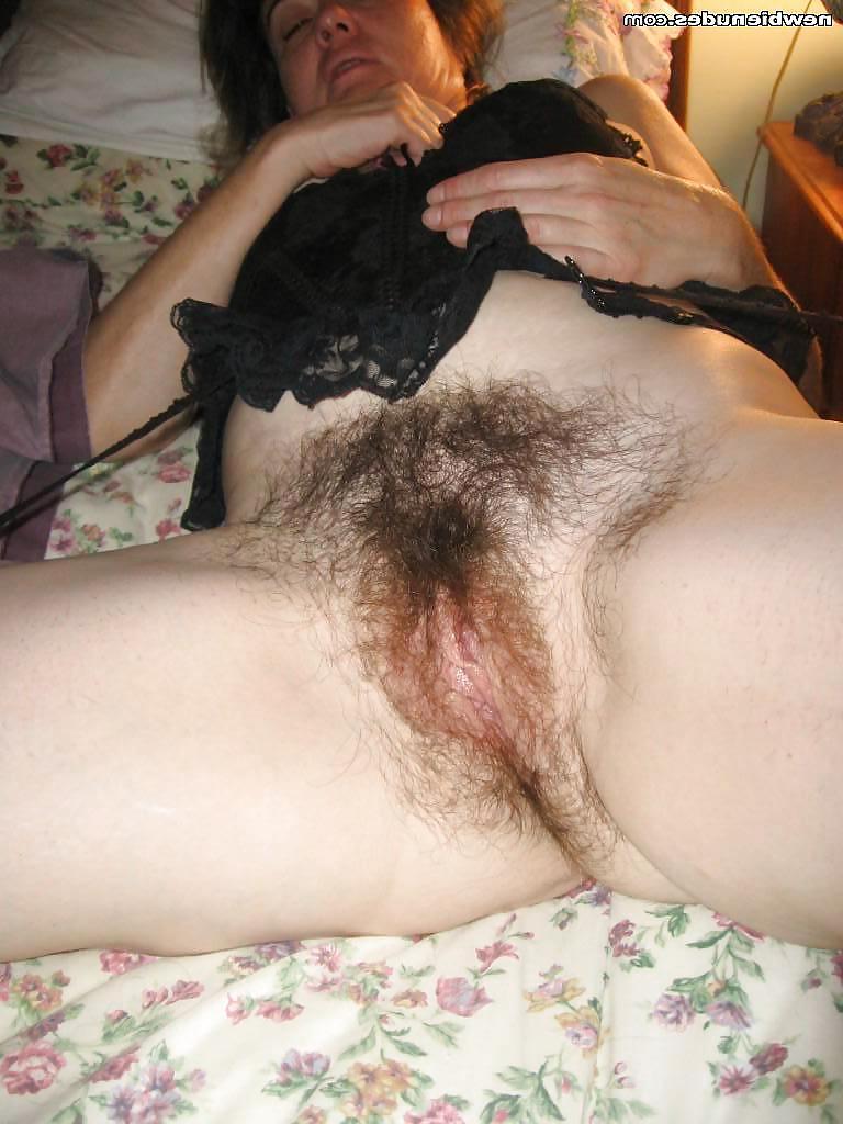 23P Assorted Hairy Pussy Amateurs