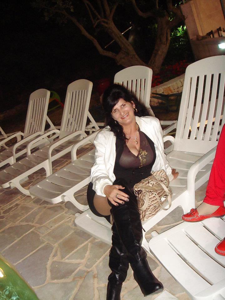 18P Italian woman: Barbara