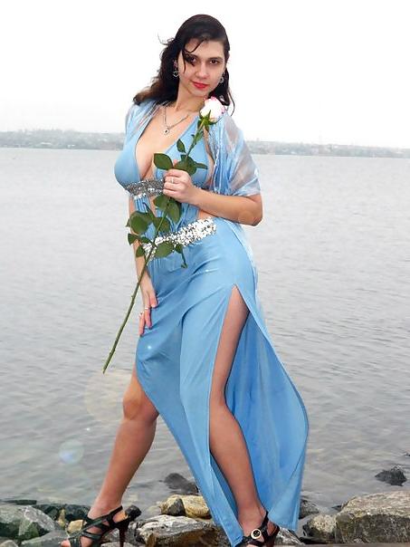 20P Busty Russian Woman 176