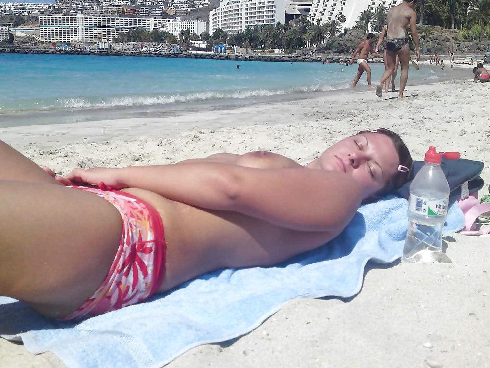 25P The beach 29