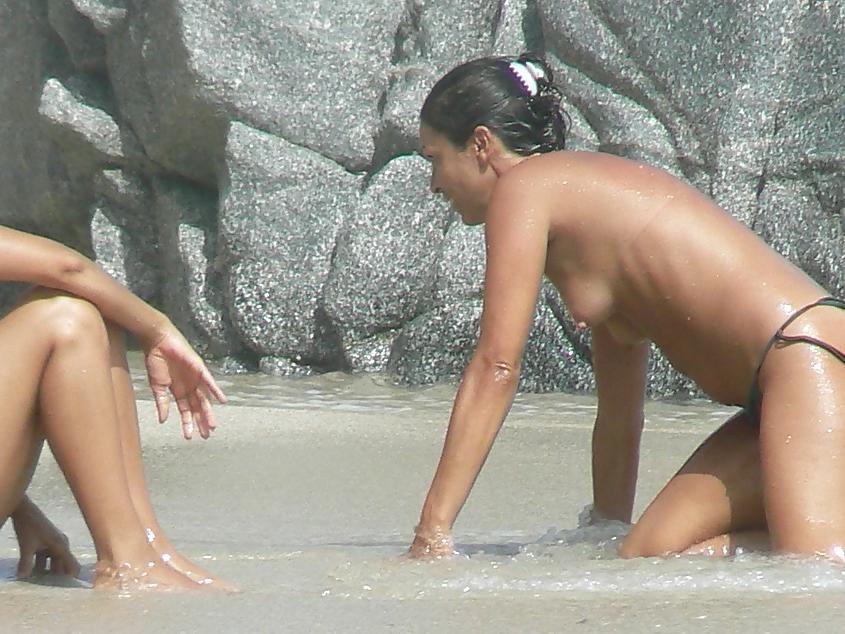 12P Topless on the beach 2