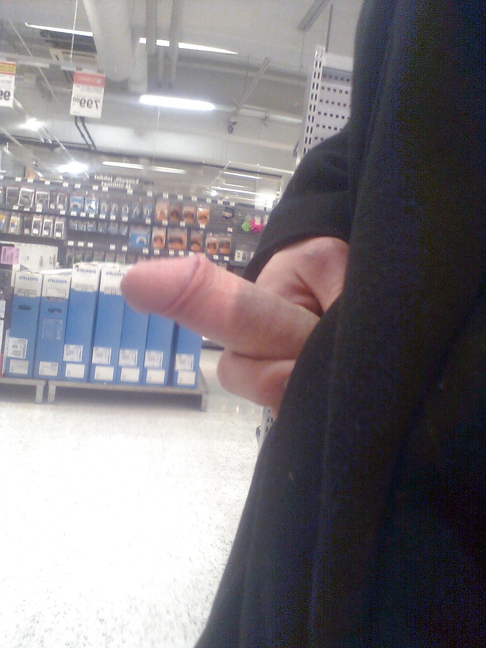 9P Finland public cock flashing