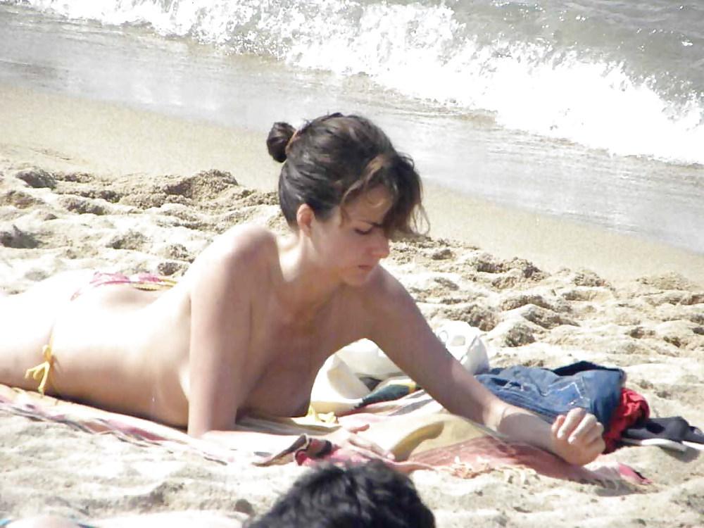 25P The beach 111