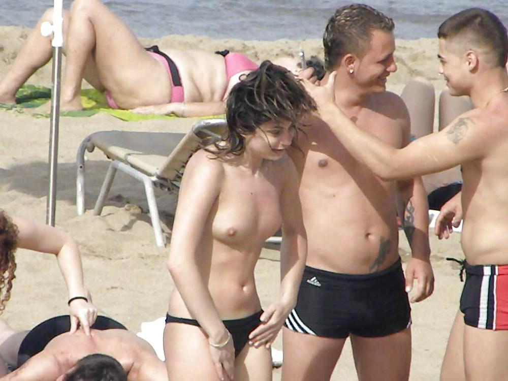 25P The beach 111