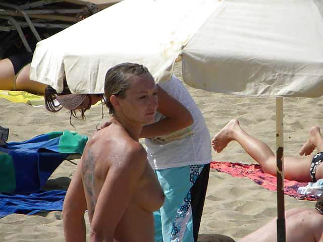 25P The beach 111