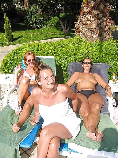 25P The beach 38