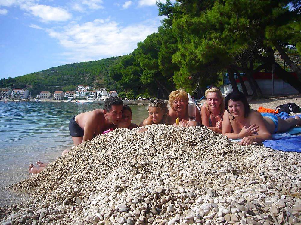25P The beach 121