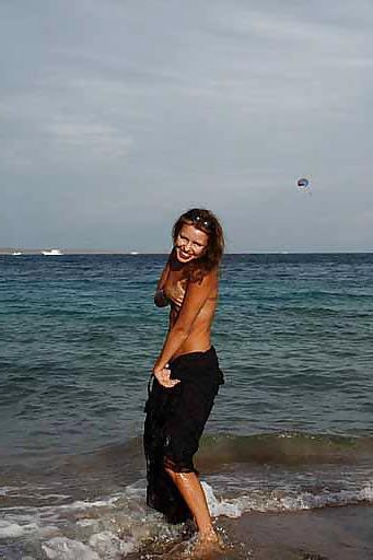 25P The beach 124