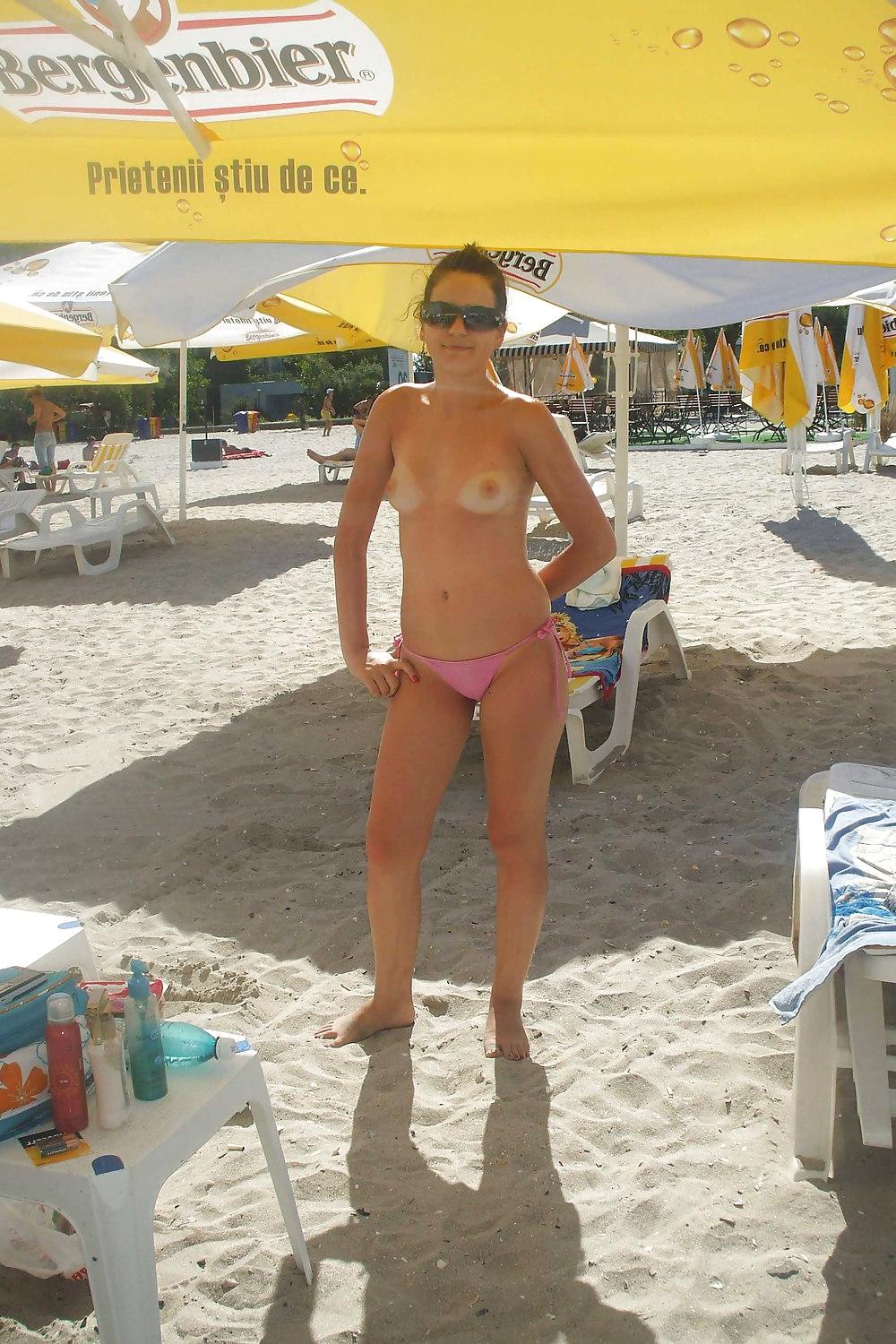 25P The beach 126