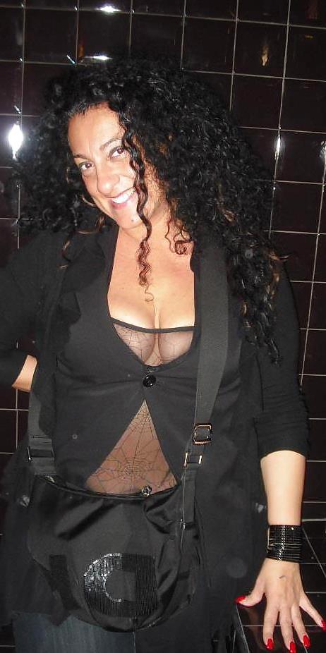 20P Italian milf: simona