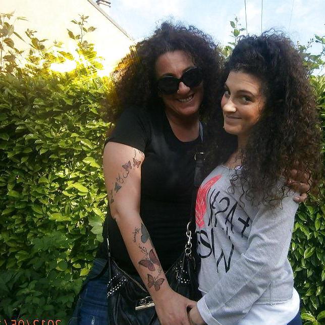20P Italian milf: simona